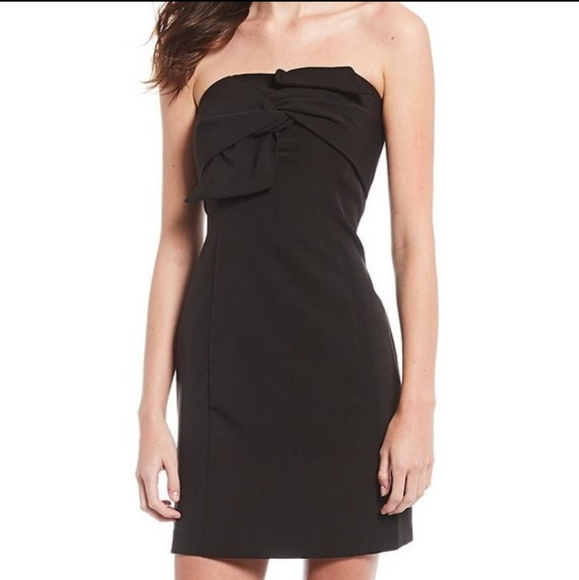 NWT Gianni Bini Strapless Crepe Black Mini Dress